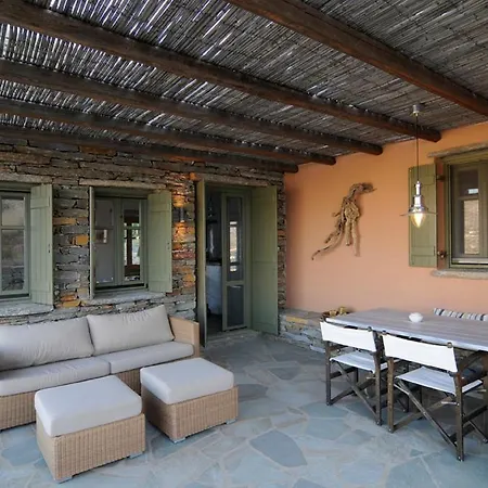 Otzias Residence *